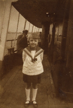 Jeanine Lenoir à Anvers (Belgique) en septembre 1931