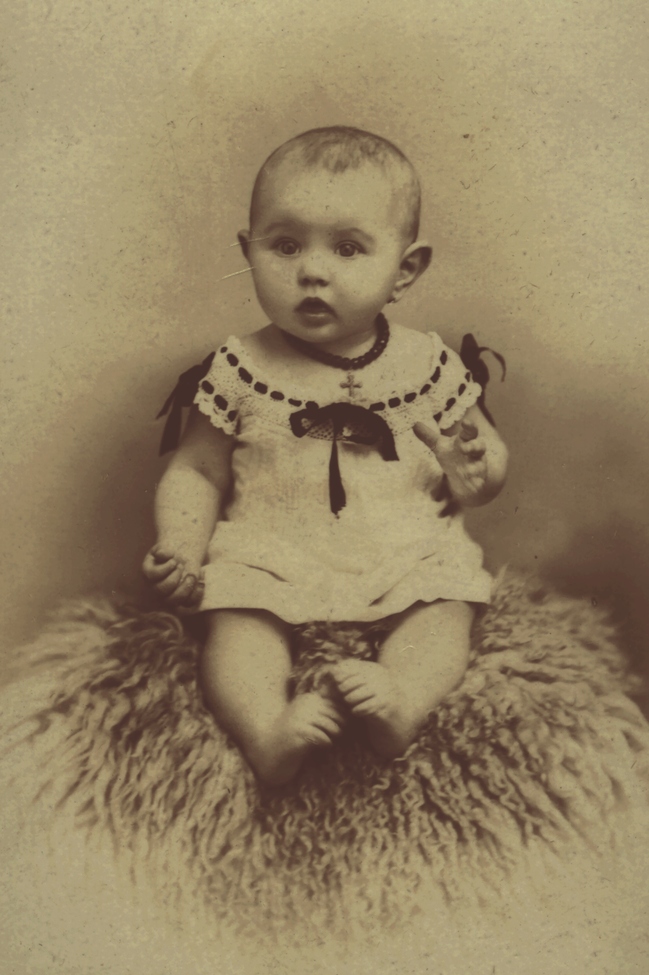 Jeanne Pivet bébé