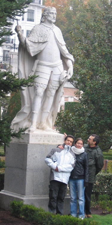 Statue de Alphonse X de Castille à Madrid (novembre 2009)